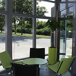 Icv Sleepwell Hotel Vra